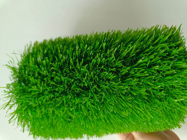 Hoge kwaliteit goedkope prijs UV-resistente pleinen Synthetisch kunstgras gras voor landschapsarchitectuur:
